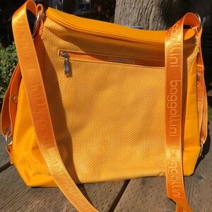 NWOT Baggalini Adjustable Cross Body Bag